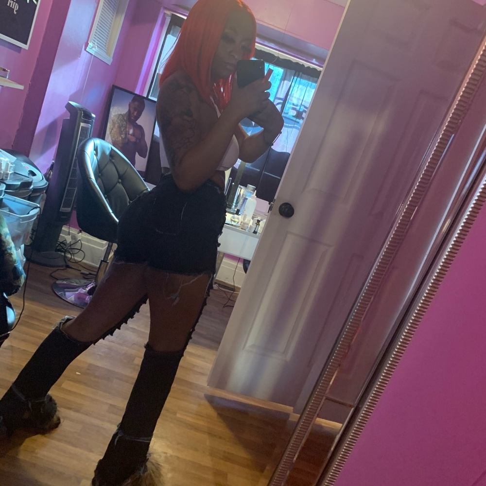 Distressed jeans - Picture 3 of 3